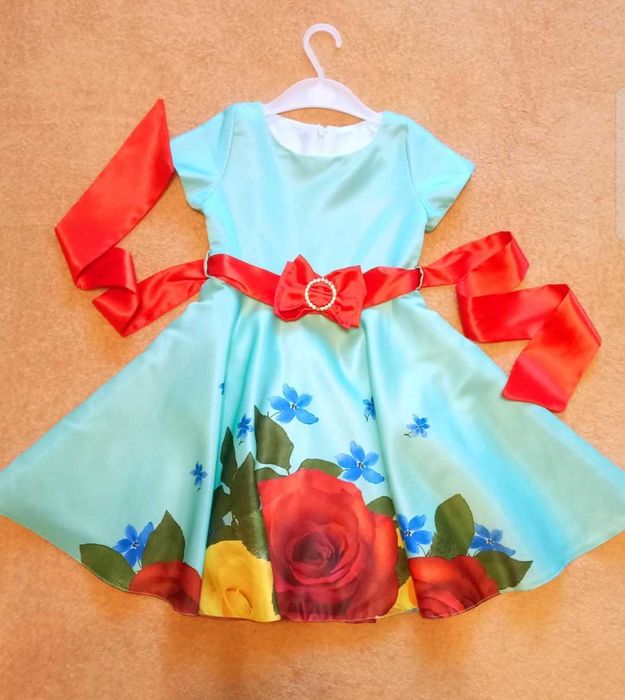 Платье на девочку летнее нарядное 116-122