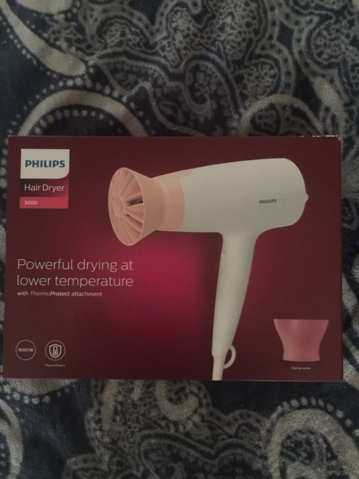 Фен Philips 3000