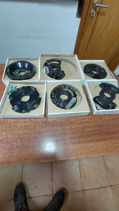 Fresas + Máquina - Caixilharias de Madeira