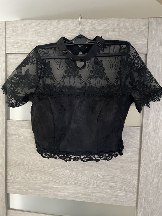 Koronkowy czarny top