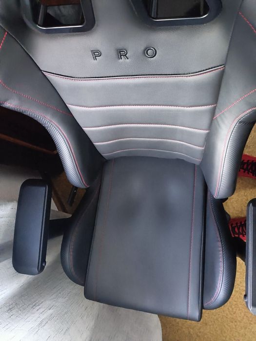 NLR Pro Gaming Chair Leather Edition