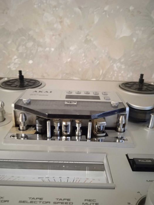 Бобинный магнитофон Akai GX-625