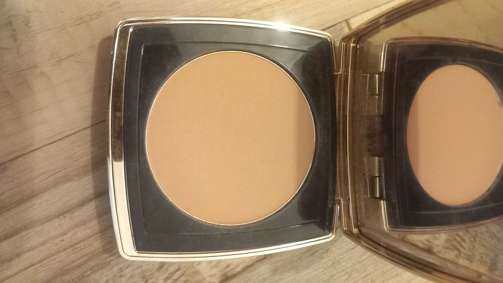 Puder Estee Lauder stay iplace matte