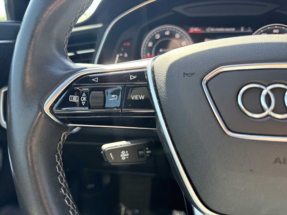 Audi A6 2.0      2023