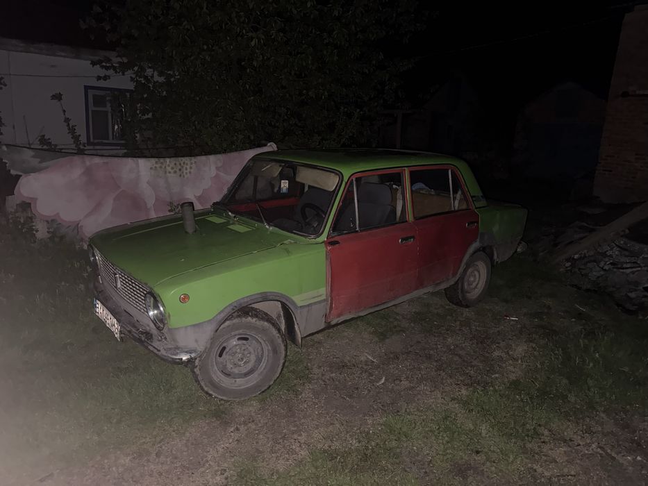 Жигули ваз 2101.