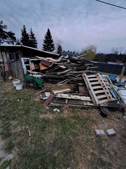 Oddam drewno z rozbiórki za darmo