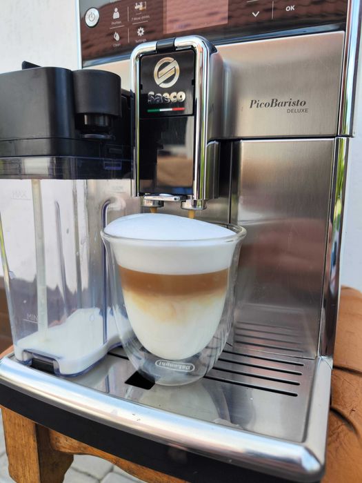 Кавомашина кофемашина Saeco Picobaristo Deluxe SM5573 новий молочник