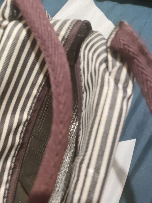 Lancheira praticamente nova