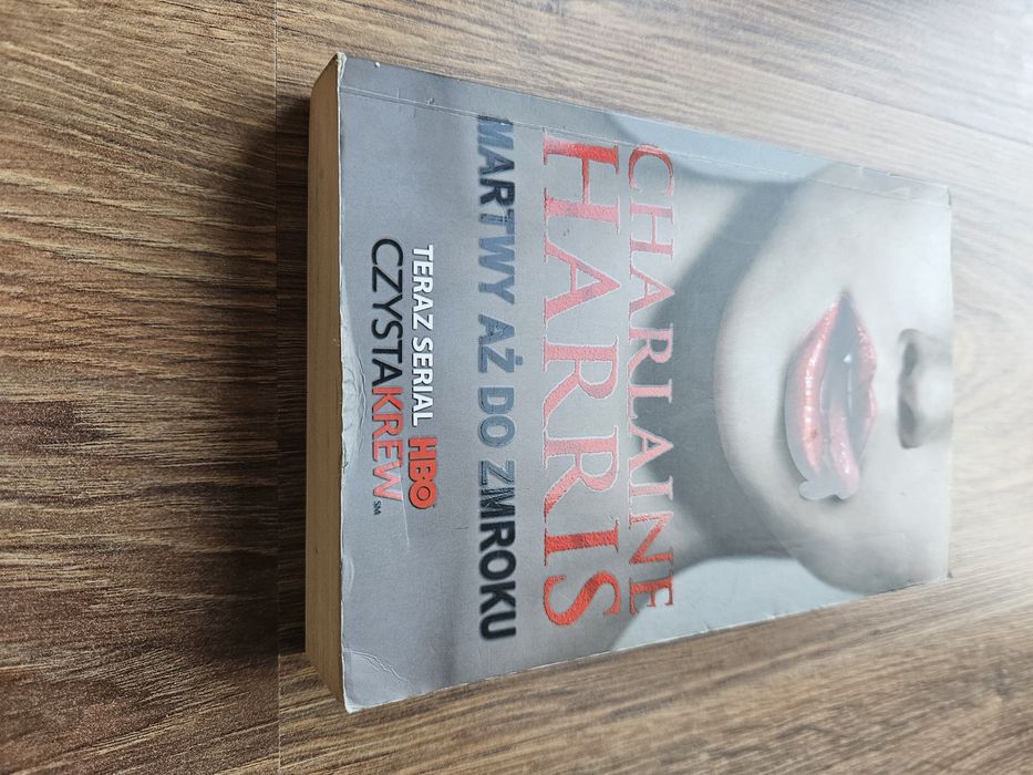 Książka "Martwy aż do zmroku" Charlaine Harris
