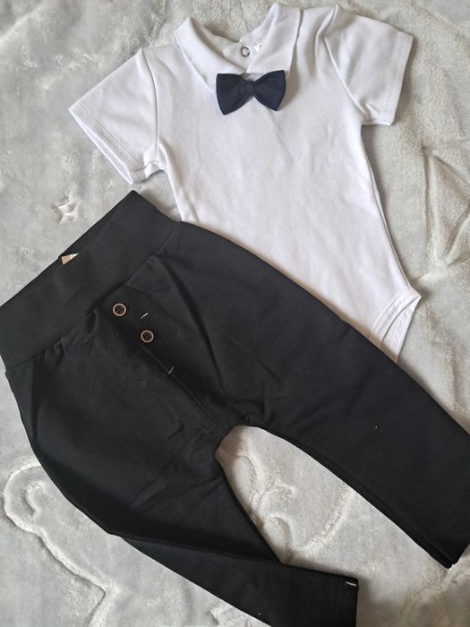 Nowe body z muszką,  rozm. 80, białe, bawełniane,  do chrztu,