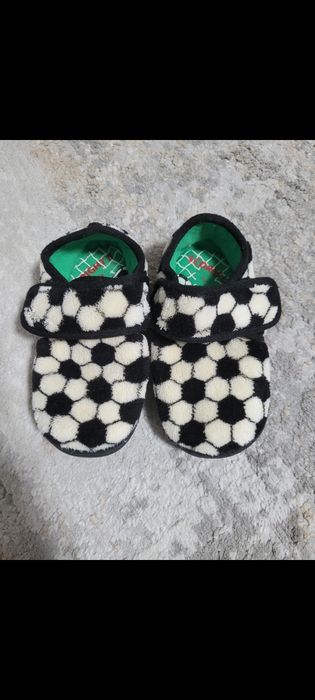 Продам теплі капці, тапочки в садочок, для дому. розмір 25,5