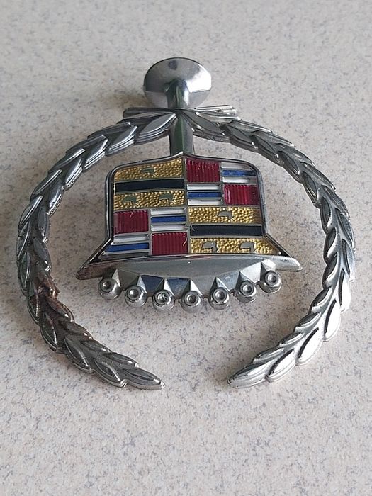 Stary emblemat auta Cadillac/lata 70siąte XXw.