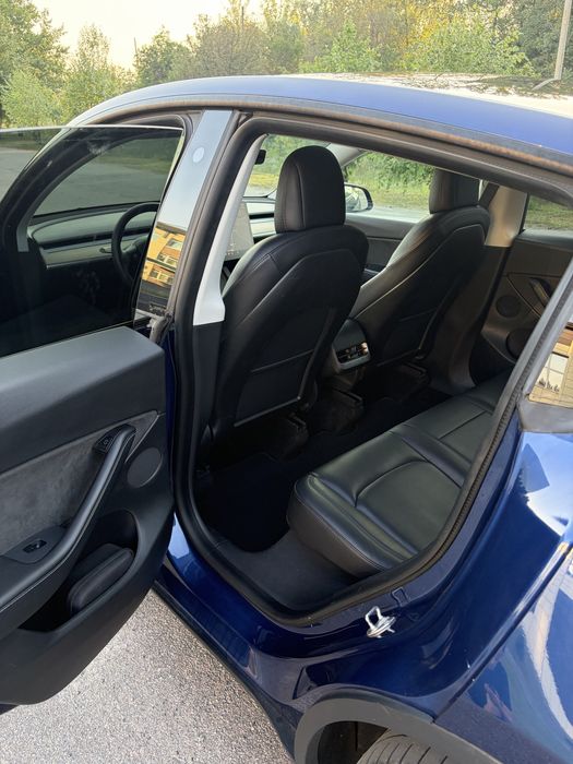 Tesla model Y 2021 рік 82 кВт