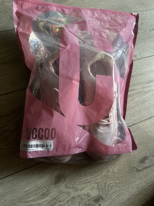 Różowe buty rozm 40 (lekko zaniżony)