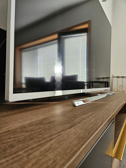 Movel TV  efeito madeira 150cm