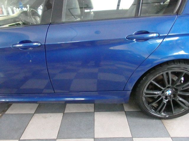 BMW E90  DRZWI LEWY TYŁ   LE-MANS-BLAU 381