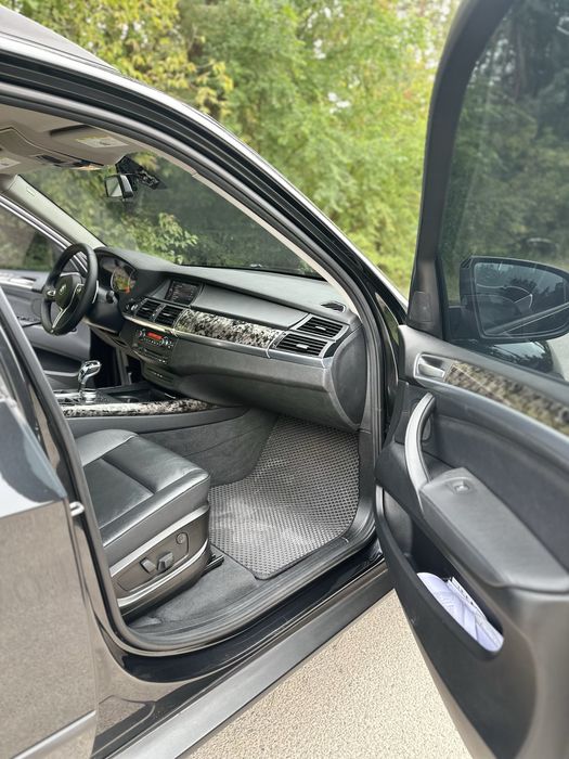Продам Bmw X5 E70