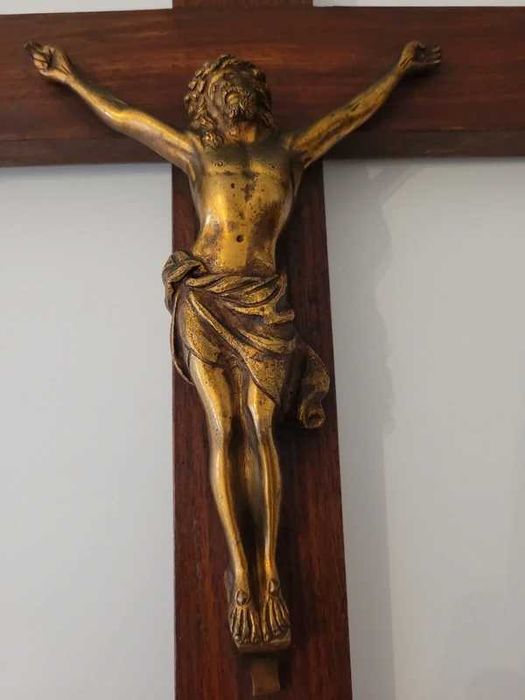 Crucifixo Parede - Madeira e Metal – 35×22 cm
