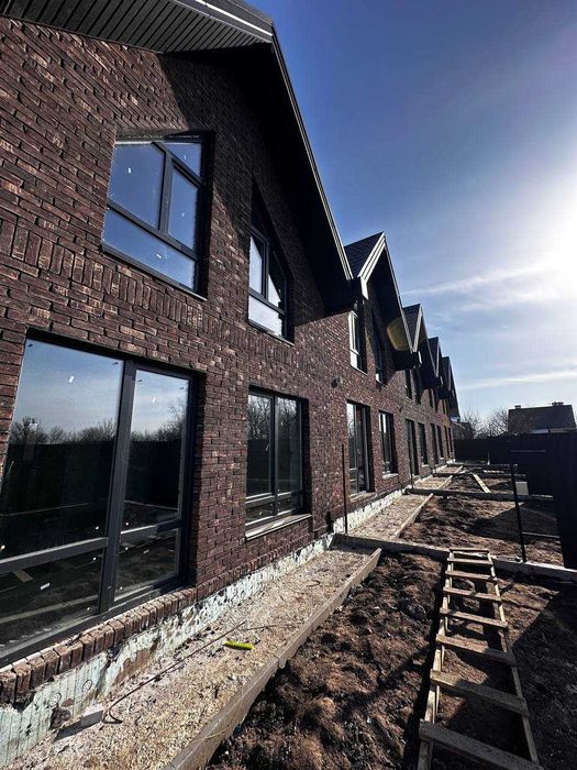 Продаж Будинку 3 км. 1.5 сотки БАВАРСЬКА КЛАДКА Забудовник ,паркінг