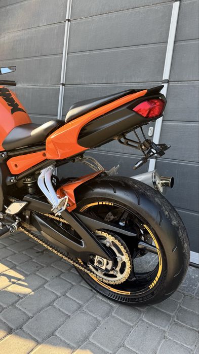 В продажі yamaha fz 8 2014