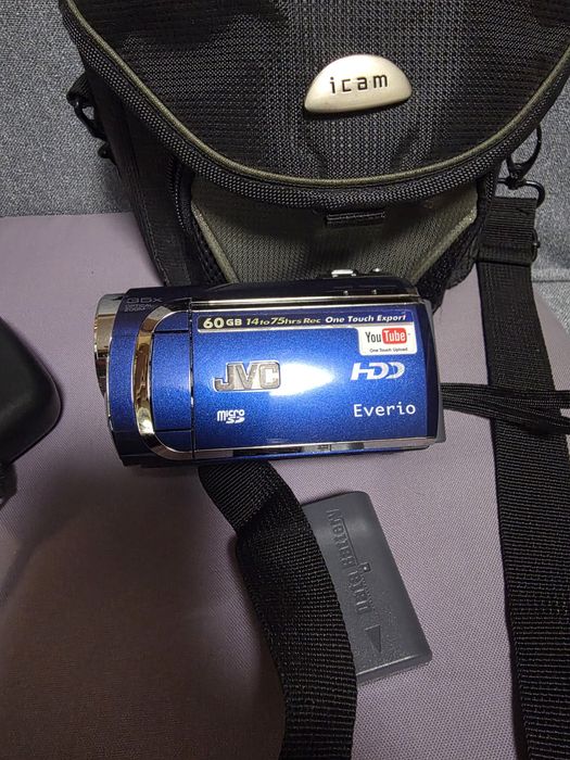 Kamera JVC Evario GZ-MG630