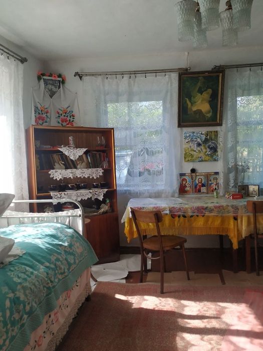 Продаю будинок в селі Перемога