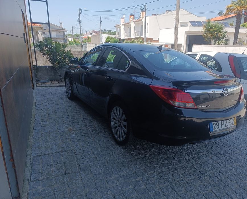 Opel Insignia 2.0   130 CV
