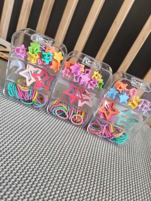 Duży zestaw dodatki akcesoria do włosów spinki gumki żabki nowe