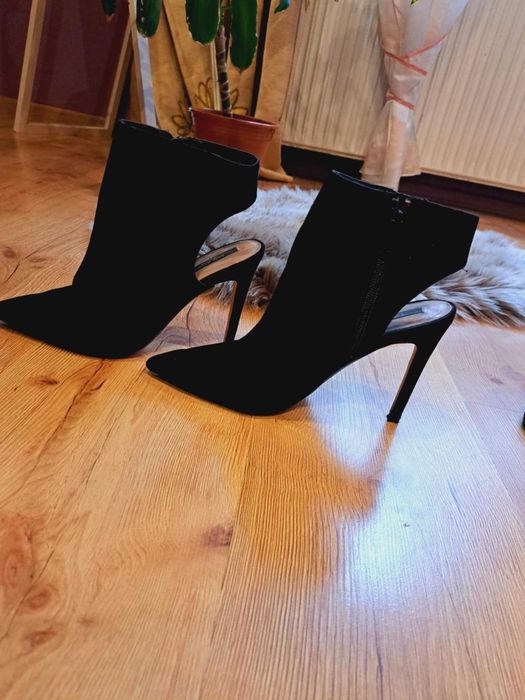 ZARA botki r.38, bez pięt, szpilka