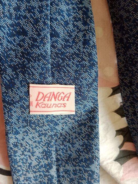 Męski krawat granatowy Danga