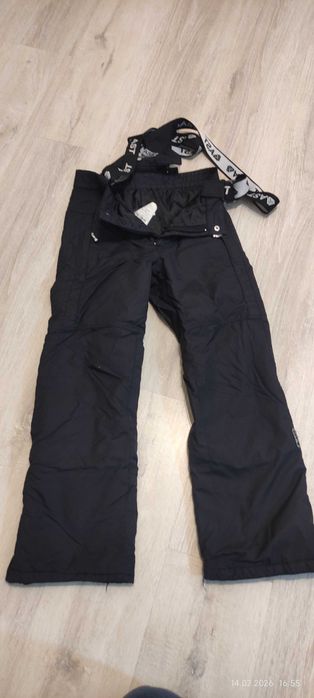 Czarne spodnie narciarskie uniseks | Rozmiar 146 | Okazja!