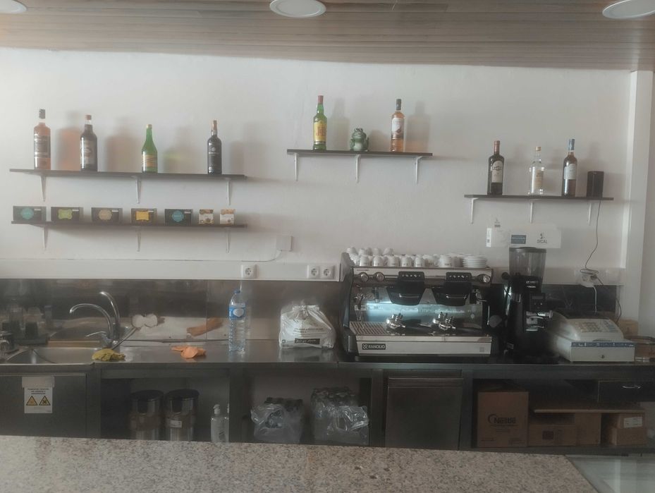 Café para arrendamento em Coruche