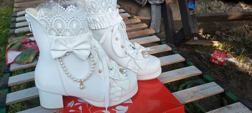 Нові демісезонні сапожки
