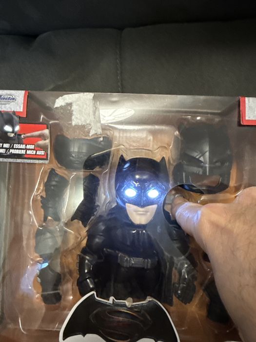 Batman figura em metal