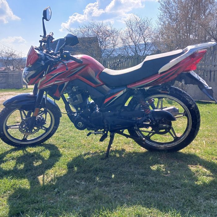 Продам мустанг мт200куб