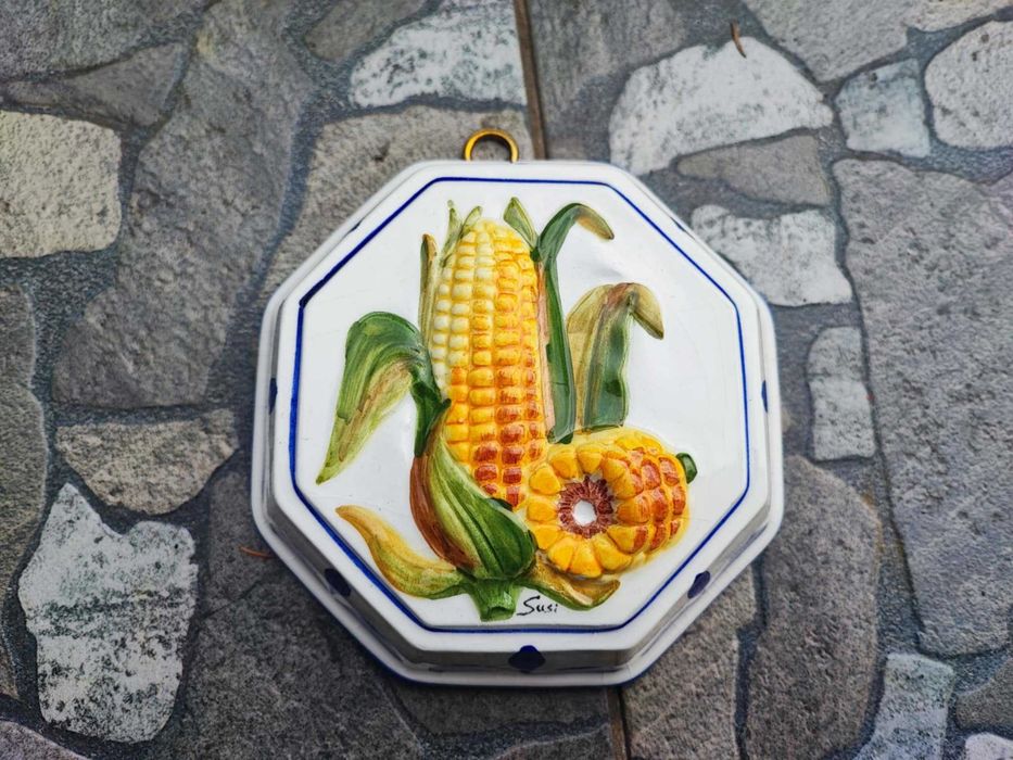 Ceramiczny dekoracyjny obrazek,włoski,kukurydza