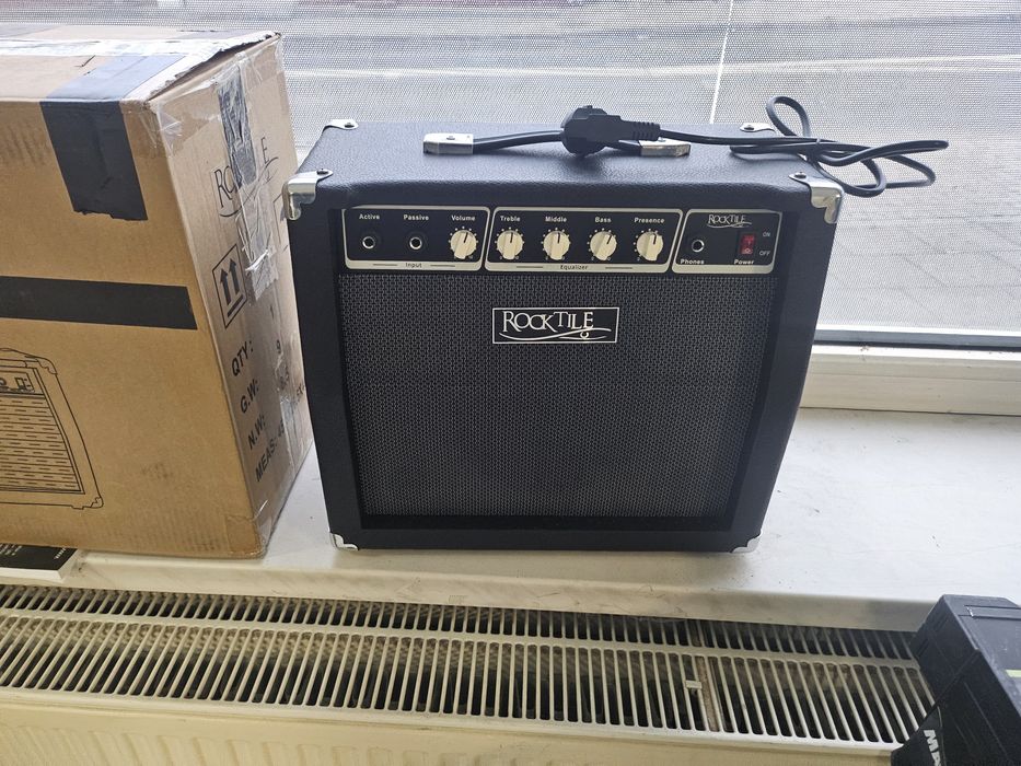 Rocktile ba-30 Jaco Bass Amplifier