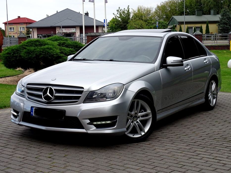 Mercedes-Benz Klasa C 1.8 T Benzyna**204 KM**Pakiet AMG**Duży serwis**Automat**Zamiana