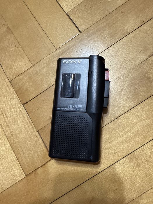 Dyktafon na kasety Sony M-425
