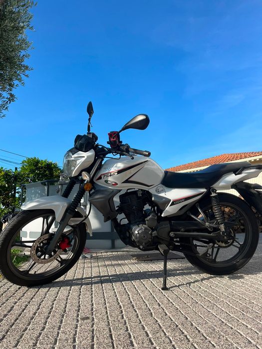 Keeway RK 125 Motorcycle
