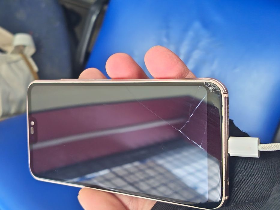 Huawei P20 Lite 4/64 gb NFC