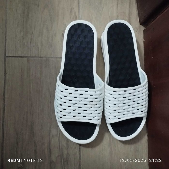 Chinelos Slide de Plataforma / Calçado de Praia e Piscina (Branco)