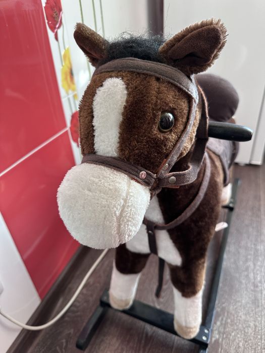 Коник гойдалка зі звуком