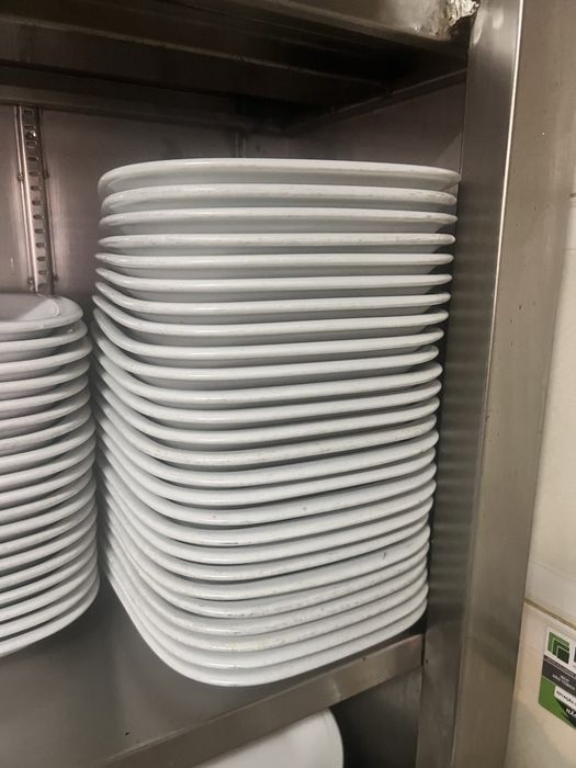 White serving trays for restaurant488729497494497282