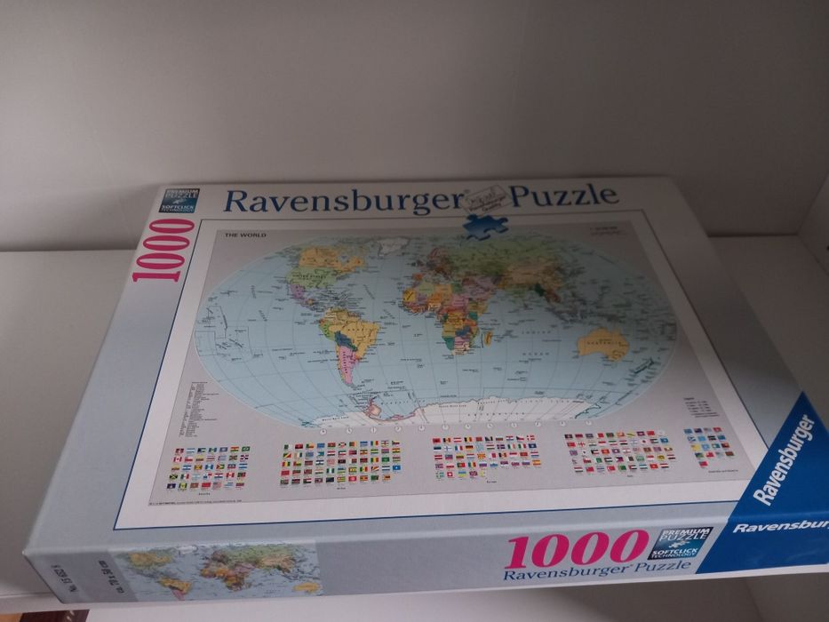 Puzzle mapa świata, żaba