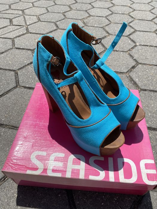 Sandálias azuis Seaside