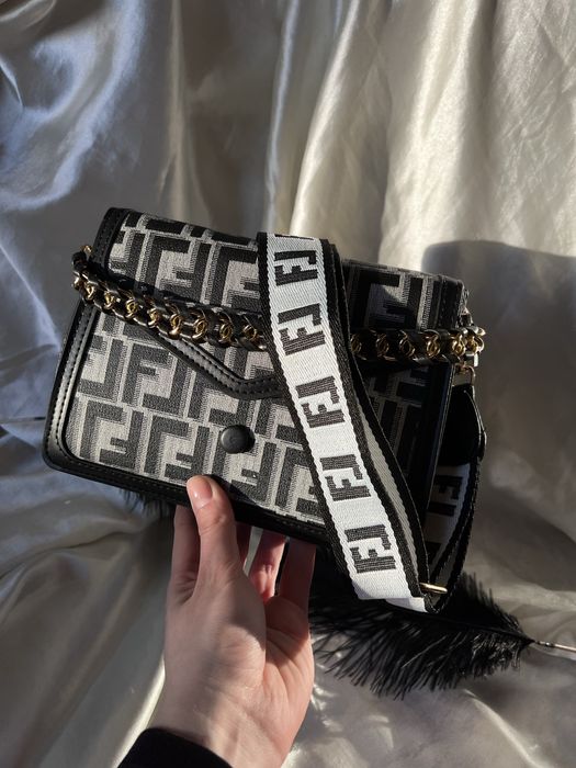 Жіноча сумочка сіра