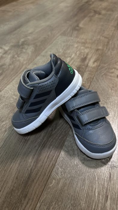 Дитячі кросівки adidas AltaSport CF I (розмір 21)