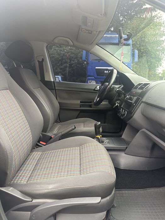 Polo 1.4 дуже гарний стан.