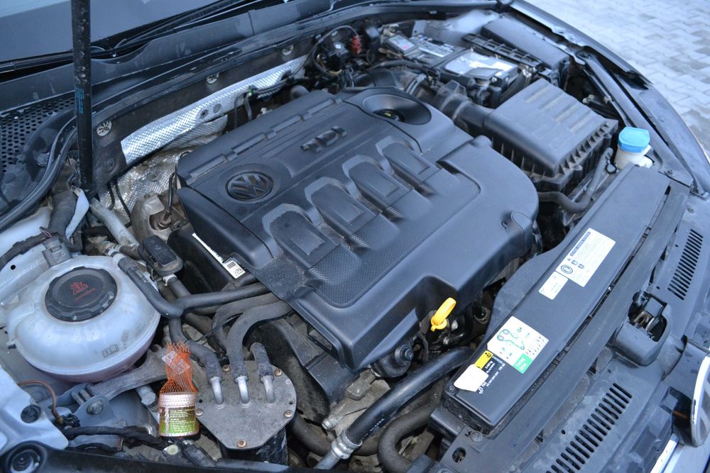 Фольксваген гольф 7 АЛЬТРАК мотіон повний  привід